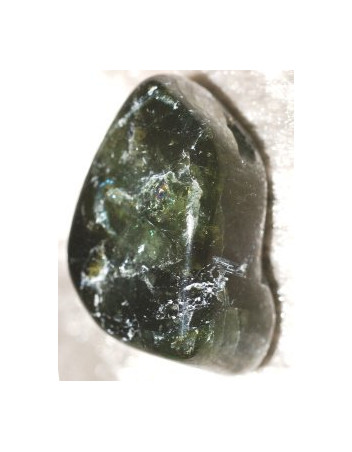 Tourmaline verte percée