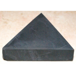 Triangle shungite