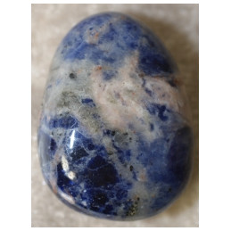 Sodalite percée