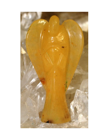 Ange en calcite jaune