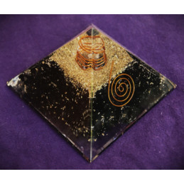 Pyramide orgone Tourmaline